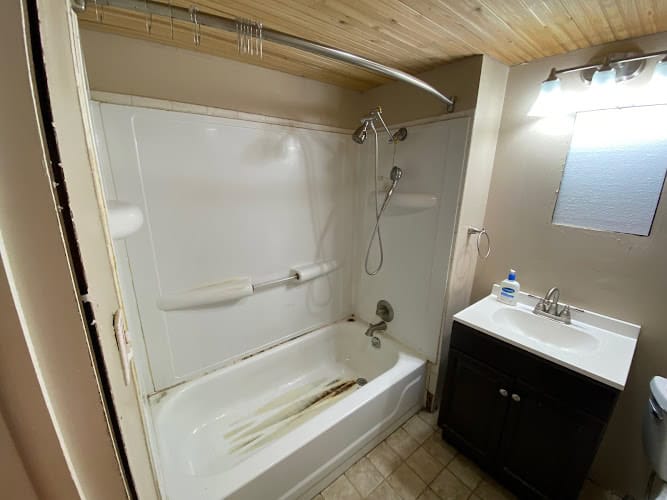 Bath Fitter