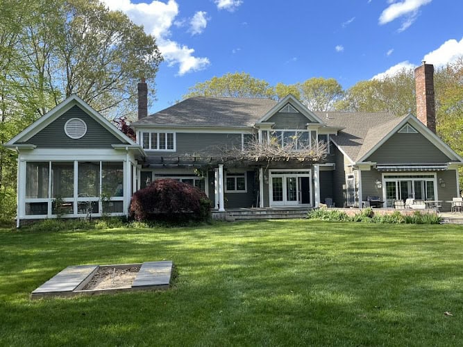 Pawcatuck Roofing Company Inc.
