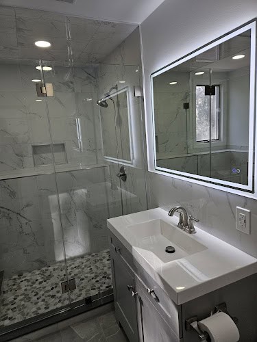 Yooshin Construction | , , /