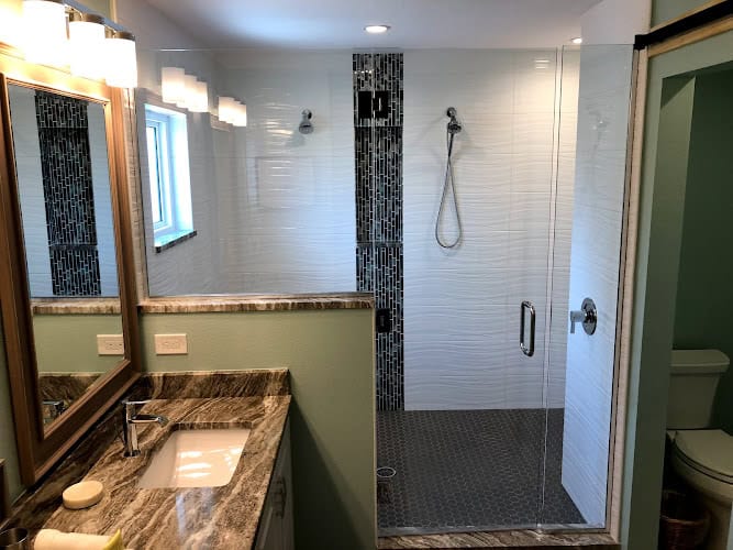 Island Kitchens & Baths Inc