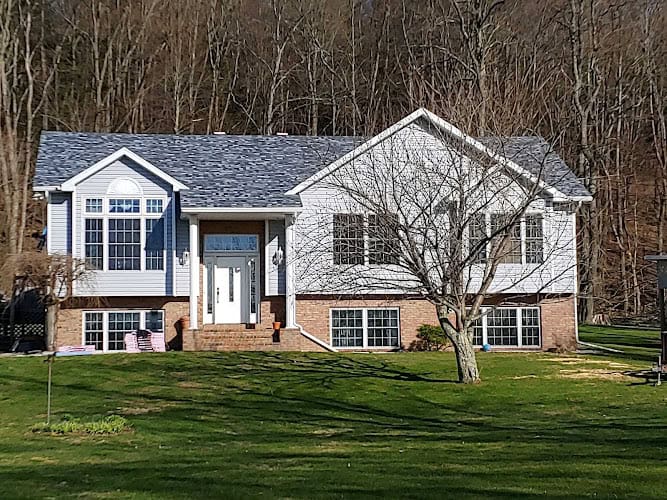 Phil Hodges Jr., ROOFING & CONSTRUCTION - Roofing, Decks, Kitchens, Bathrooms