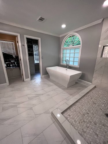 Supreme Hardwood Floors