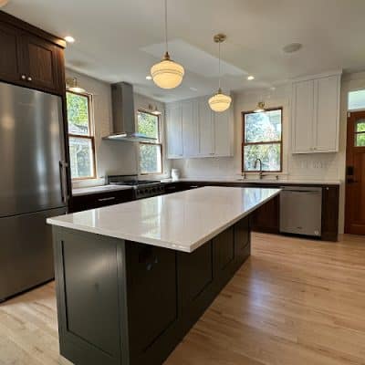 Evergreen Granite and Cabinet