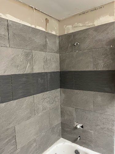 Holmes Hardwood Floors and Tile LLC