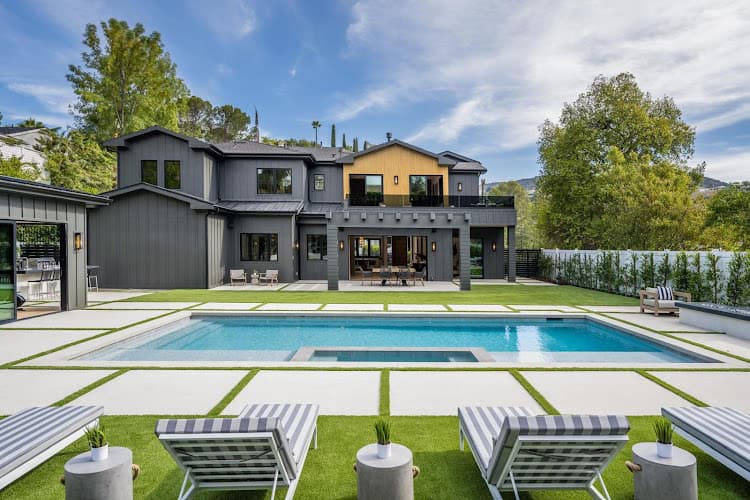 Topaz Remodeling Inc.