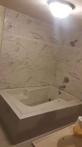 Everetts Custom Renovations LLc