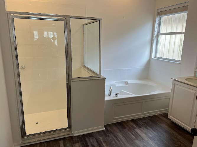Everglazed LLC - Reglazing & Remodeling