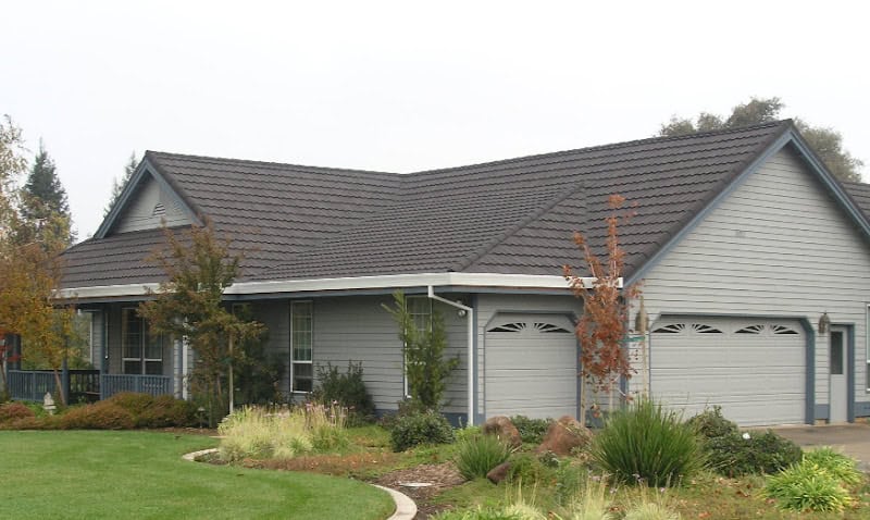 Straight Line Roofing & Construction