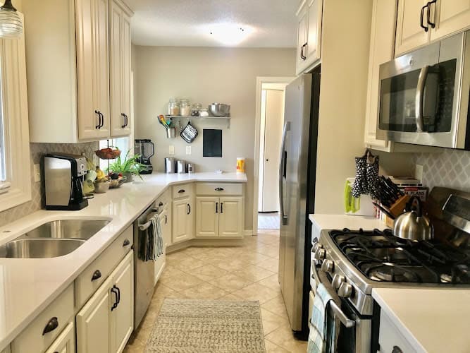 M & C Granite Countertops