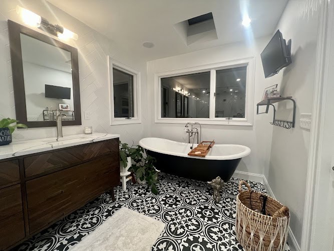 DeGeorge Development, LLC