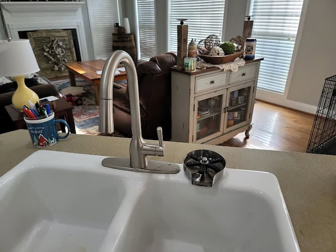 EaZy Electrical & Plumbing