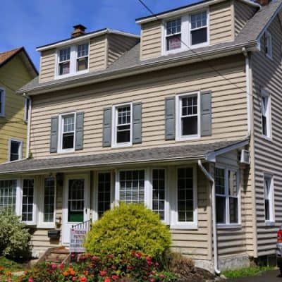Hynes Construction - Decks, Roofing & Siding