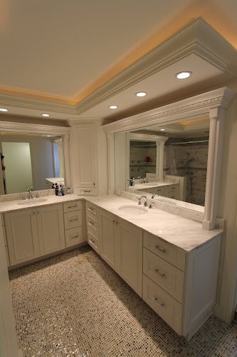 M & M Cabinetry & Design Group