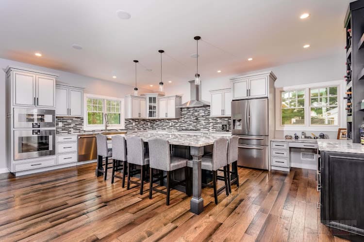 Consumers Kitchens & Baths