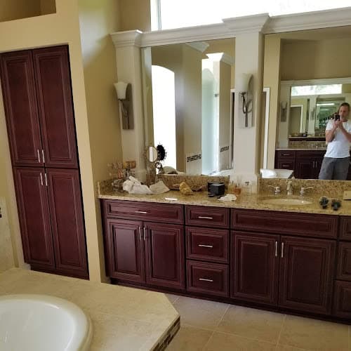 Cracker Trading llc Cabinets