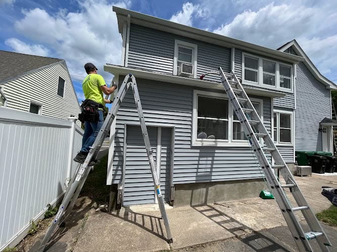 Supreme Gutters LLC