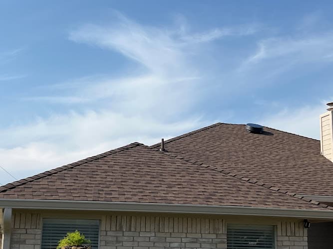 We Roof Dallas
