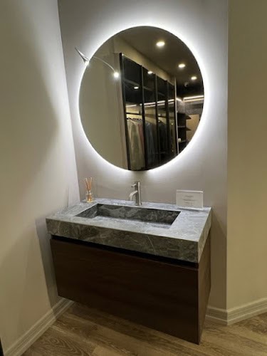Muretti Queens Showroom: Italian Kitchens & Closets