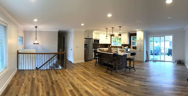 Lloyd's Remodeling & Cabinetry