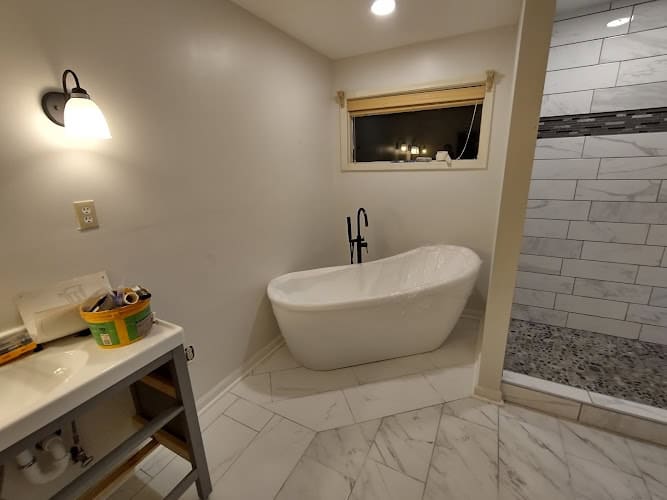 QFI (Quality Flooring Installations) Tub and Shower FFnE