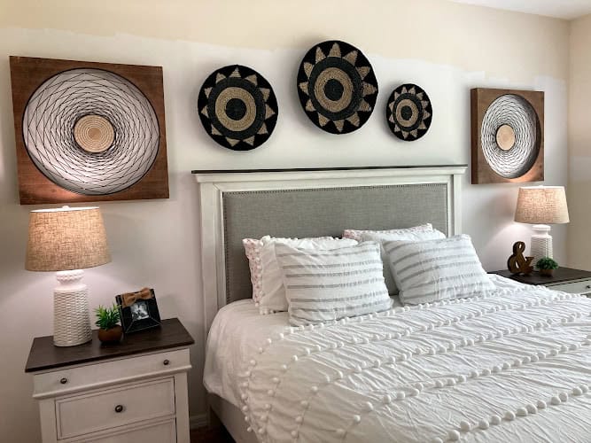 Decorating Den Interiors