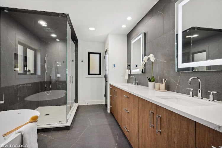 Dremax Kitchen Cabinets, LLC