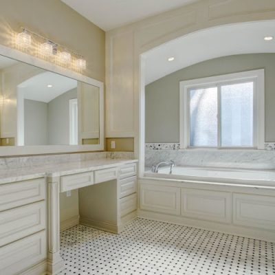 Carver Tubs