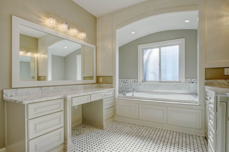 Carver Tubs