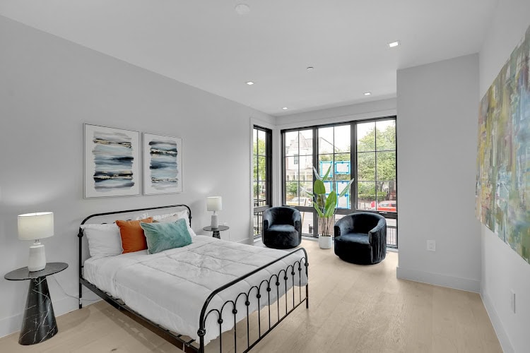 Splendid & Swanky
