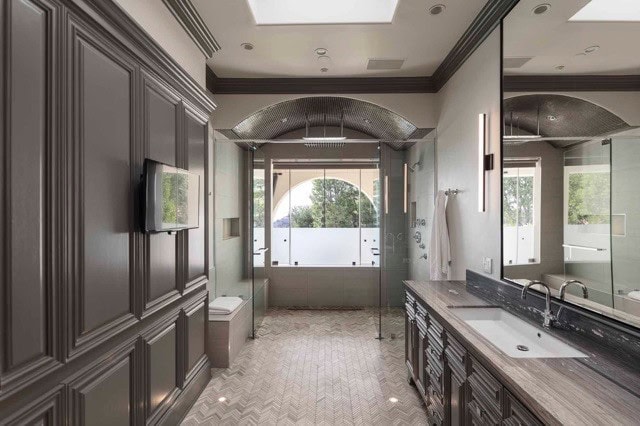 Thomas Halstead Designs