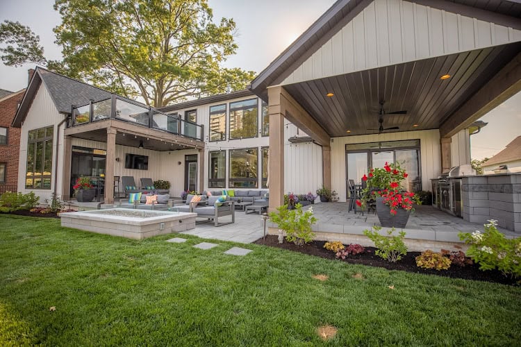 Old World Custom Homes & Renovations