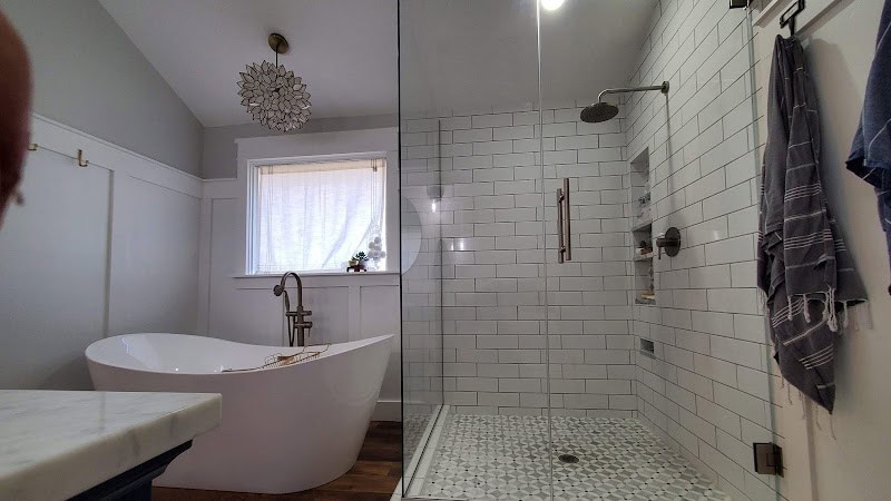 Omaha Shower Door