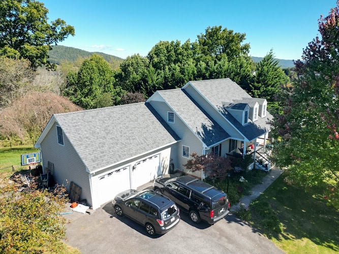 Cenvar Roofing - Wytheville