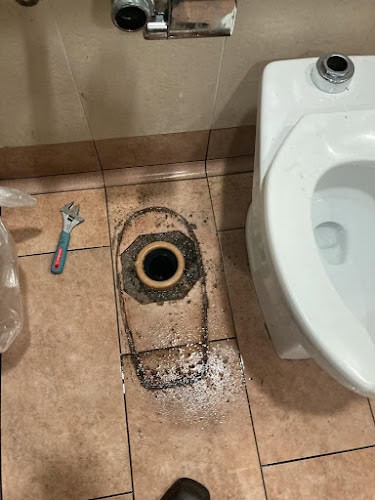 Solid Plumbing & Drains