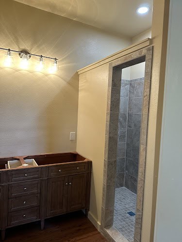 McAlister Construction