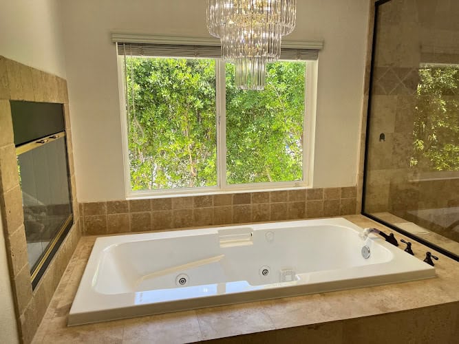 Alfredos Refinish Bathtub refinish in los angeles , Bathtub reglaze