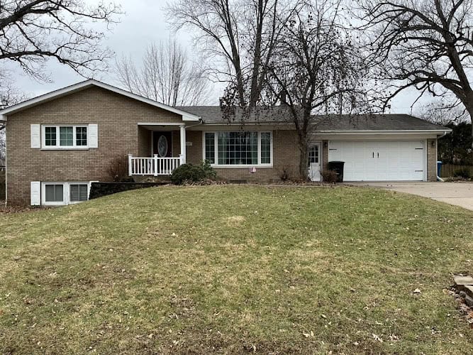Burrage Roofing- Quad Cities