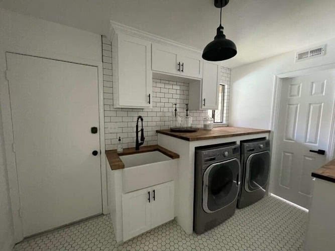 Custom Cabinets H.R