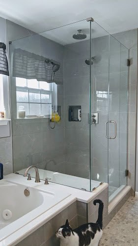 Glass & Tile Works