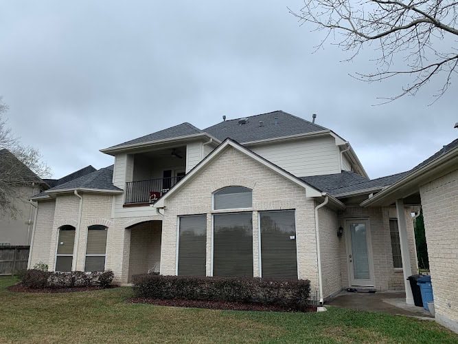 Emerald Roofing & Remodeling Services, LLC. Roofer, Roofing, & Roof Repair.