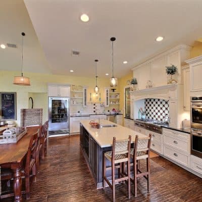 Renovate Paint and Design