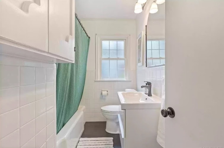 Budget Tub and Tile Refinishing