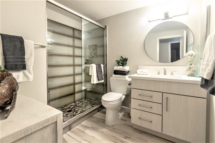 Retro Pro Kitchen and Bath Remodeling