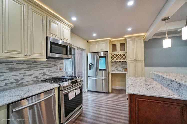 T&G Custom Cabinetry