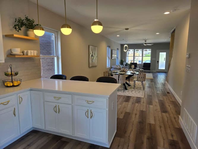 Expressions Remodeling