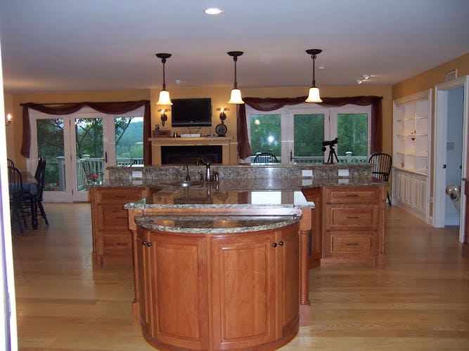 Black Diamond Kitchens & Baths