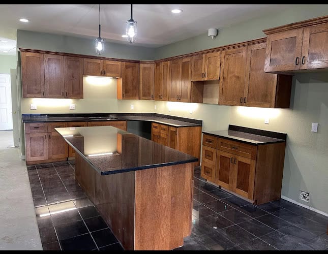 Diamond T cabinetry and Custom Furniture LLC