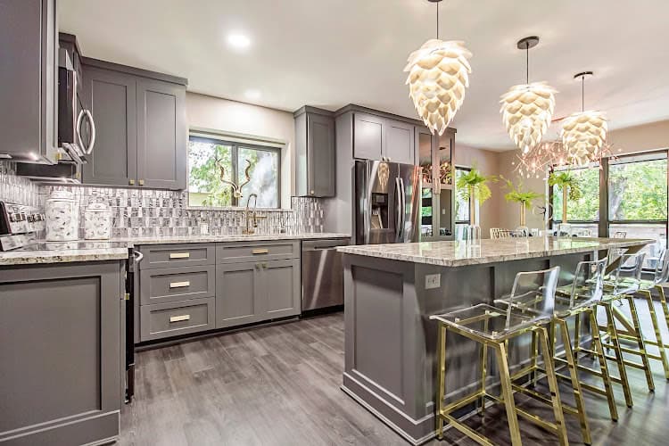 Cabinet Buzz LLC
