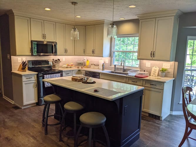 Robert Johnston Kitchen & Bath Inc