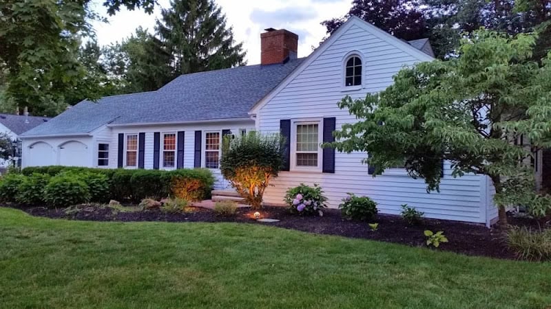 Innovative Designs LLC